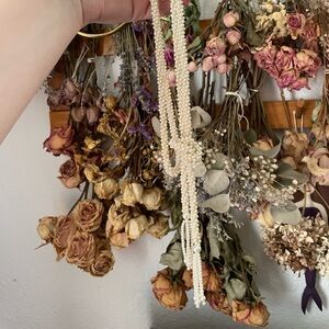 Pearl Necklace with Knot